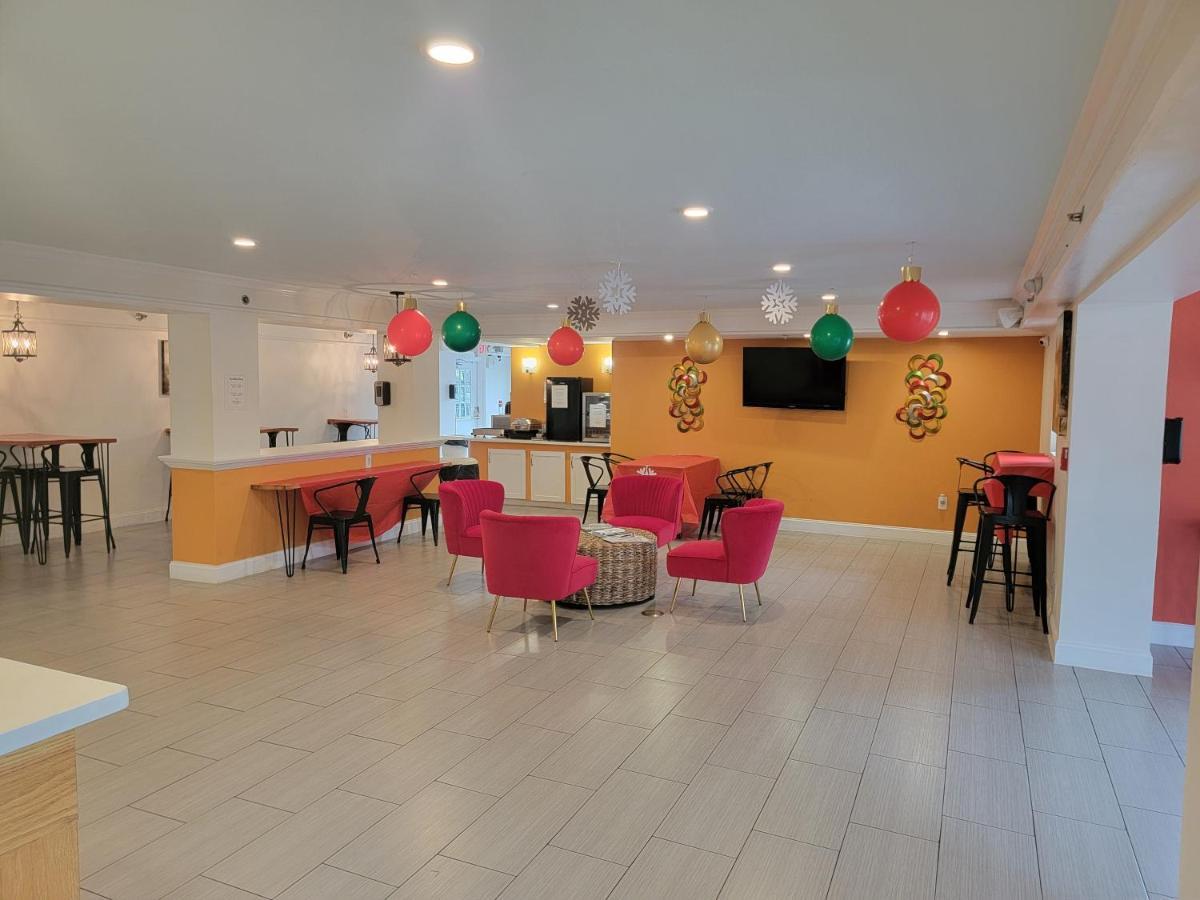 Casa Bella Inn & Suites Extended Stay Tallahassee Dış mekan fotoğraf